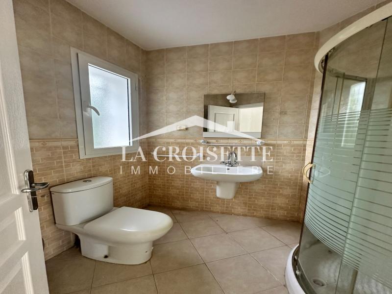 Villa S+3 à La Soukra